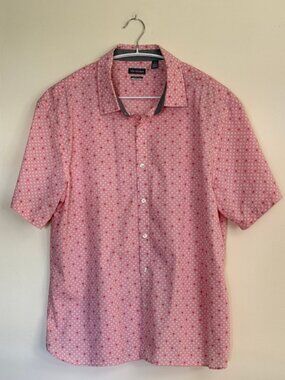 Van Heusen Men's Pink Slim Fit "Never Tuck" Short Sleeve Button Down Shirt, XXL